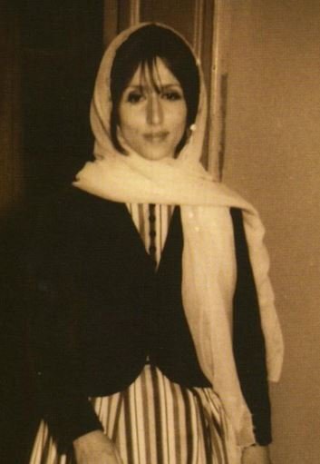 فيروز