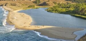 أين يقع البحر الأسود في أي دولة؟